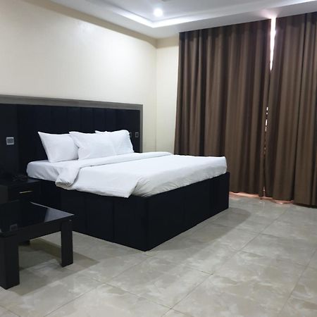 Golphins Suites & Hotel Abuja Eksteriør bilde